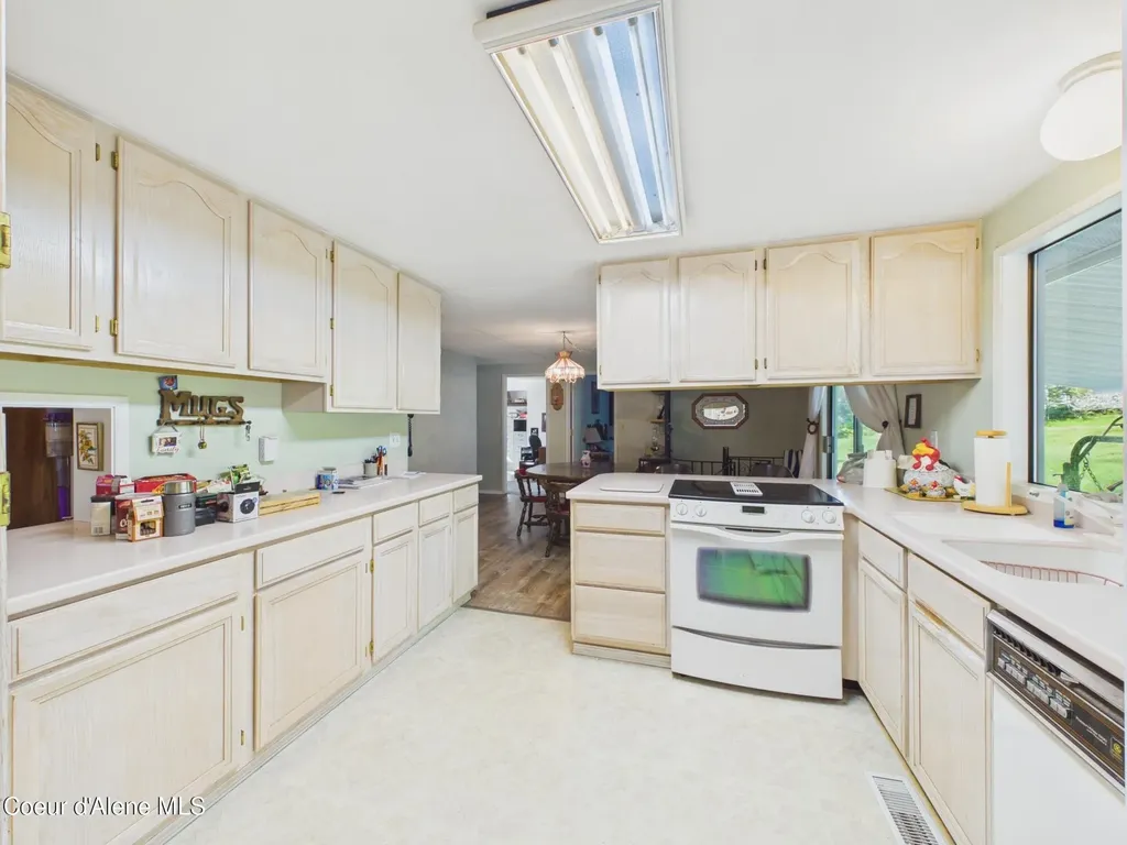 12948 S Highway 3 Cataldo ID 83810
