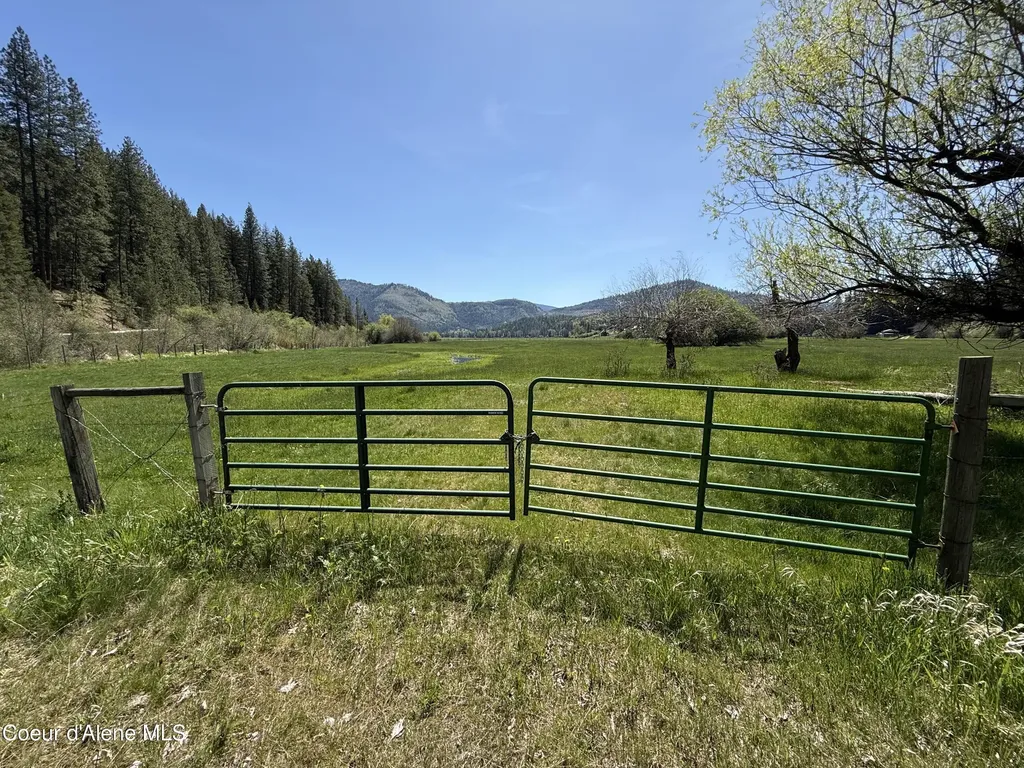 12948 S Highway 3 Cataldo ID 83810