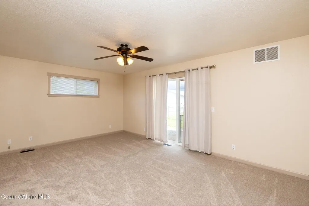 10147 W Gallop Lane Post Falls ID 83854