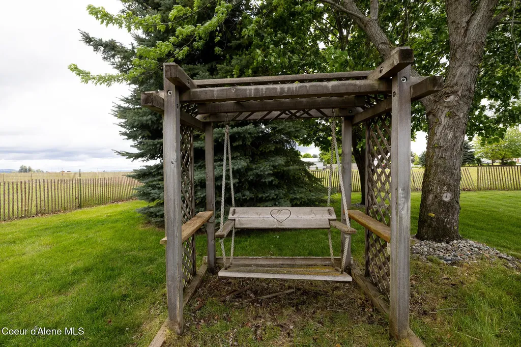10147 W Gallop Lane Post Falls ID 83854