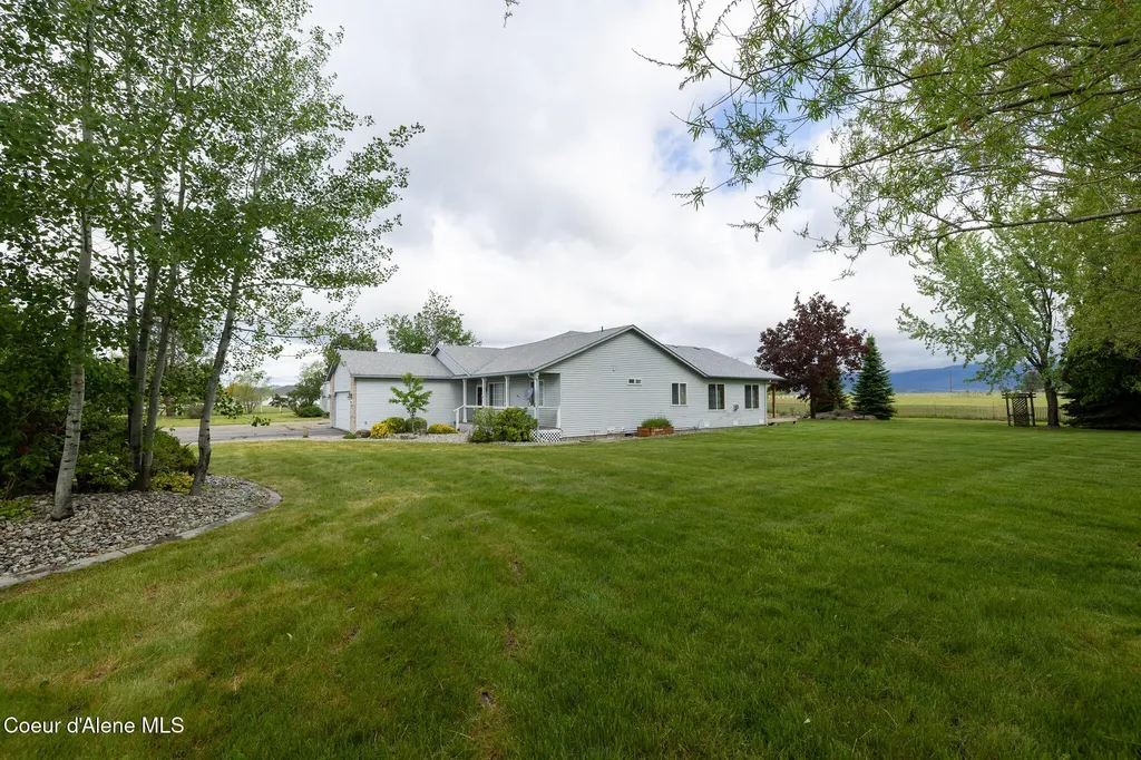 10147 W Gallop Lane Post Falls ID 83854