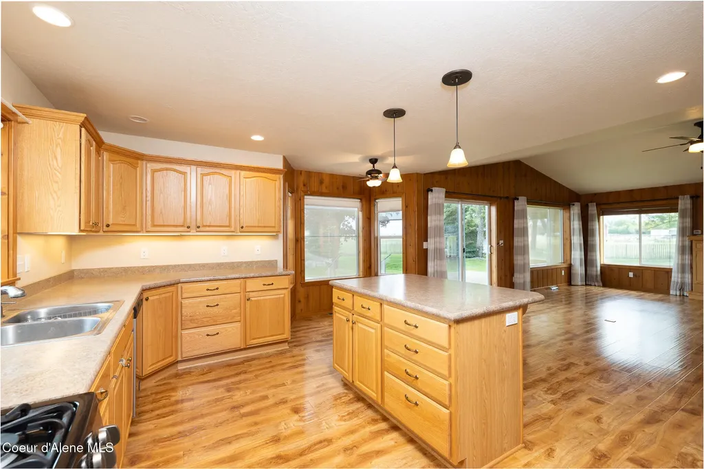 10147 W Gallop Lane Post Falls ID 83854
