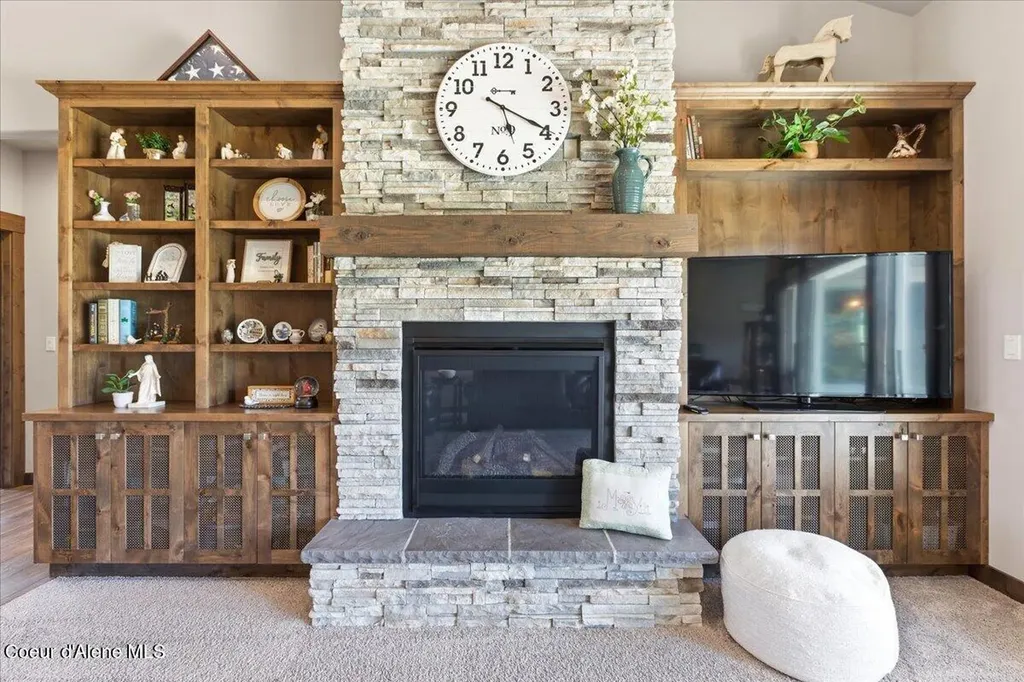1037 E Gravelstone Court Hayden ID 83835