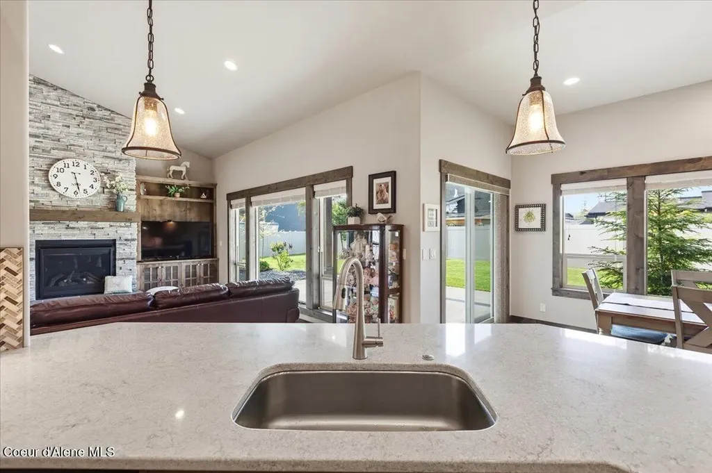 1037 E Gravelstone Court Hayden ID 83835