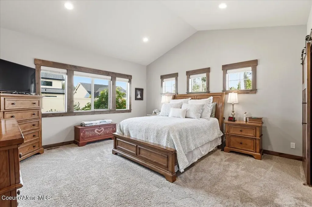 1037 E Gravelstone Court Hayden ID 83835