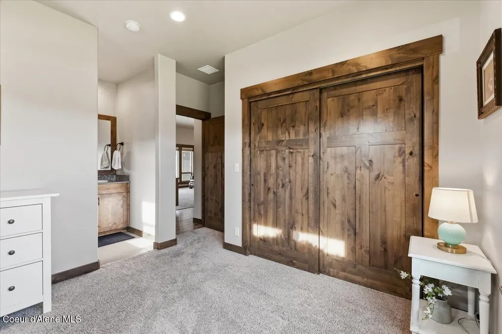 1037 E Gravelstone Court Hayden ID 83835
