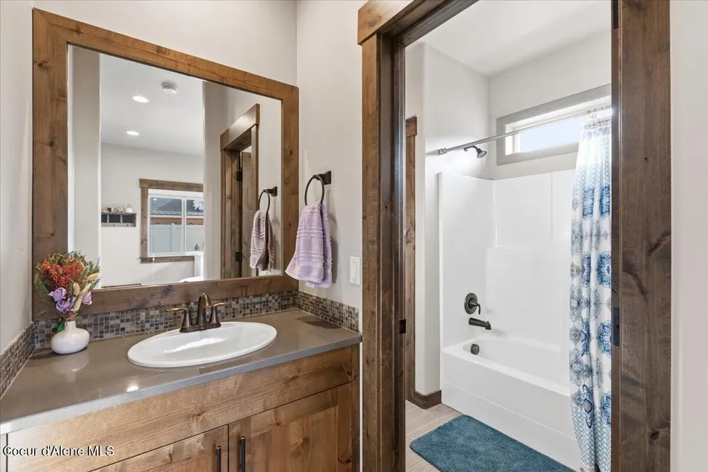 1037 E Gravelstone Court Hayden ID 83835