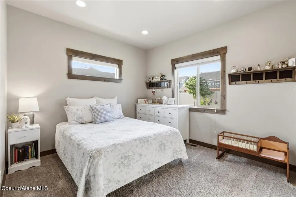 1037 E Gravelstone Court Hayden ID 83835