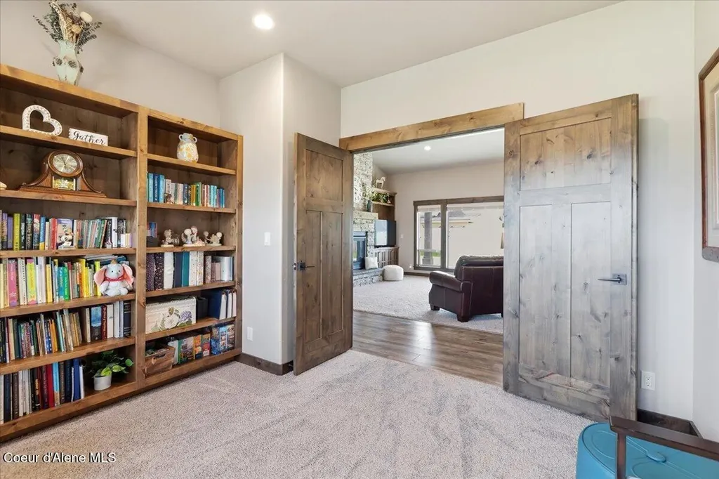 1037 E Gravelstone Court Hayden ID 83835
