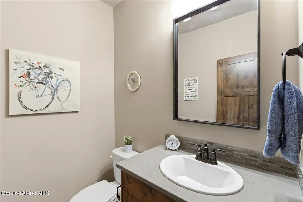 1037 E Gravelstone Court Hayden ID 83835