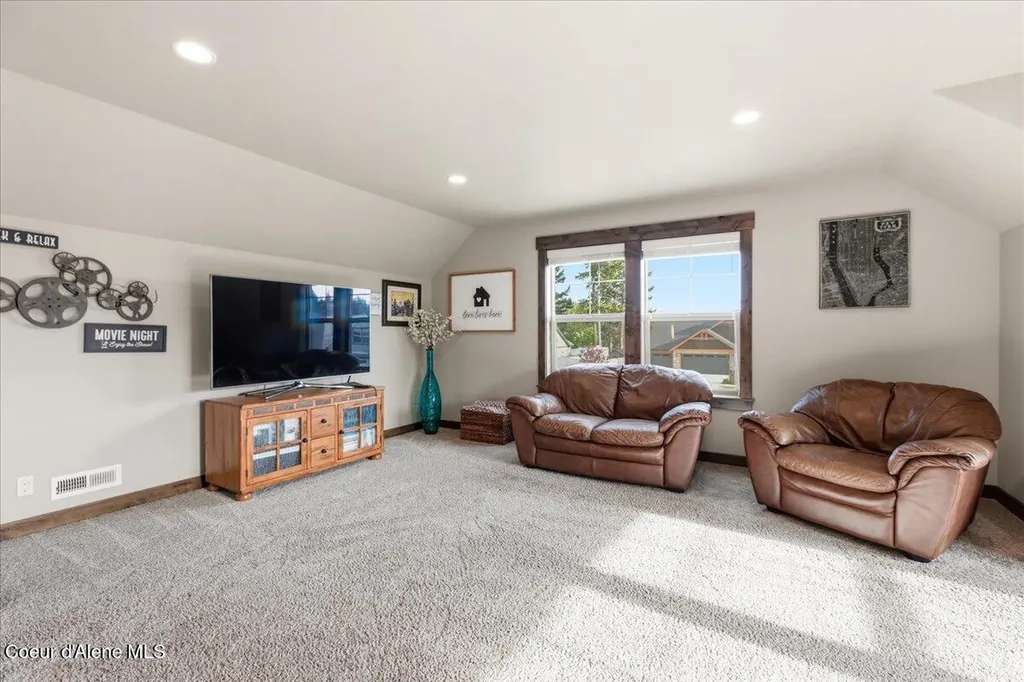1037 E Gravelstone Court Hayden ID 83835