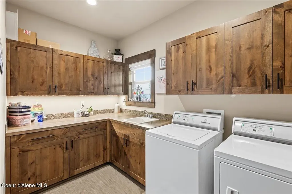 1037 E Gravelstone Court Hayden ID 83835