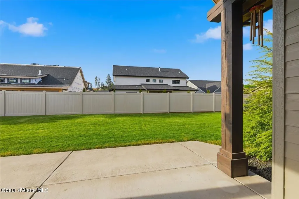 1037 E Gravelstone Court Hayden ID 83835