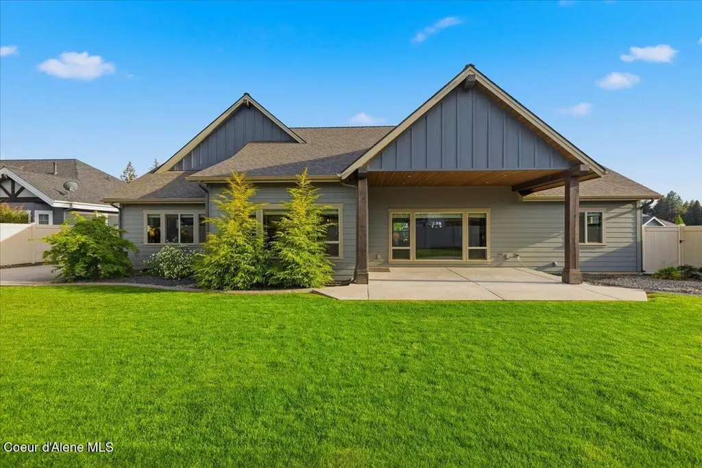 1037 E Gravelstone Court Hayden ID 83835