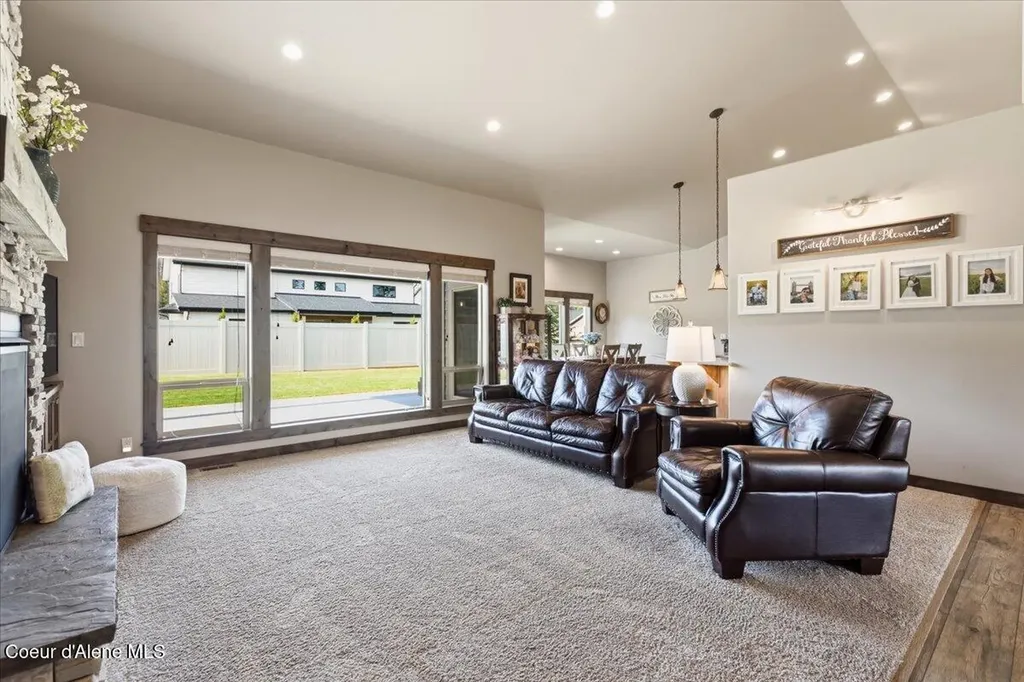 1037 E Gravelstone Court Hayden ID 83835
