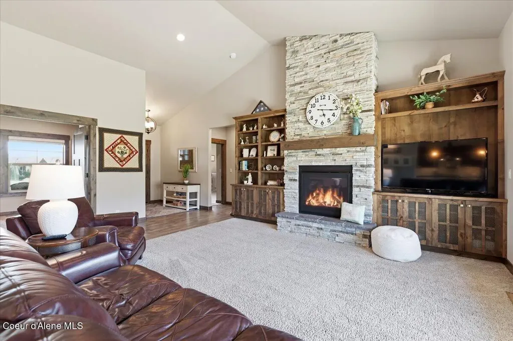 1037 E Gravelstone Court Hayden ID 83835