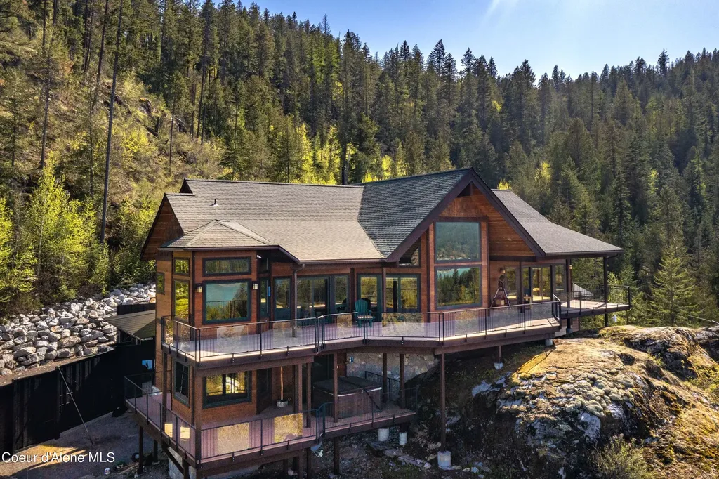 75 Buck Ridge Road Sagle ID 83860
