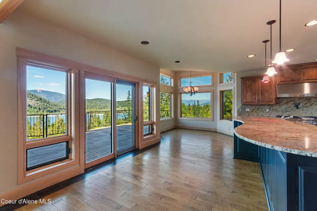 75 Buck Ridge Road Sagle ID 83860