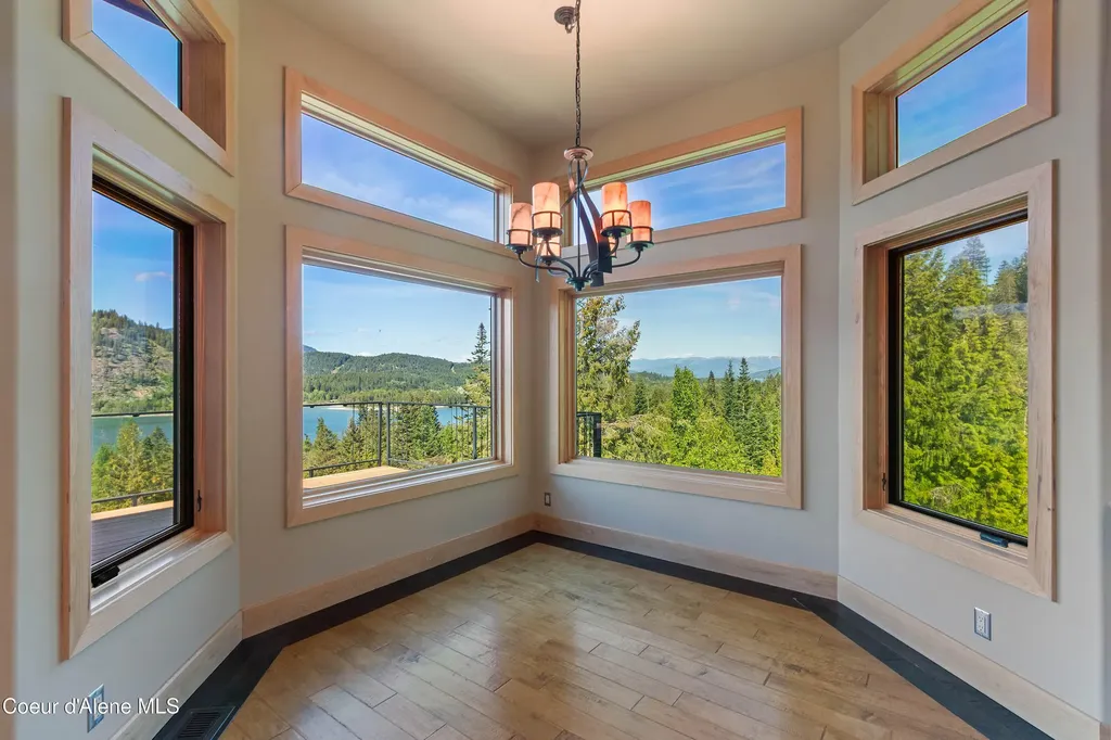 75 Buck Ridge Road Sagle ID 83860