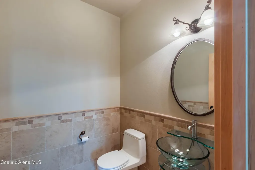 75 Buck Ridge Road Sagle ID 83860