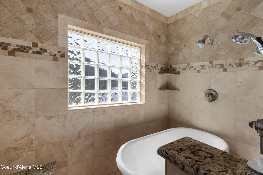 75 Buck Ridge Road Sagle ID 83860