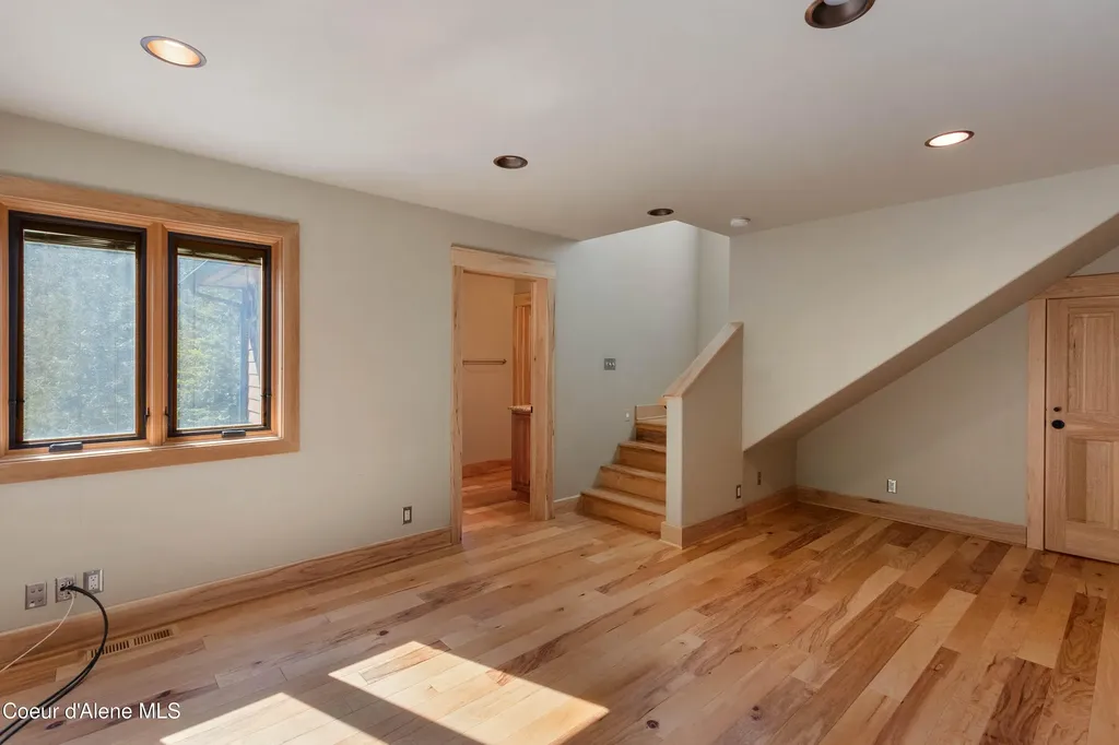 75 Buck Ridge Road Sagle ID 83860