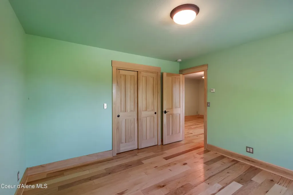 75 Buck Ridge Road Sagle ID 83860
