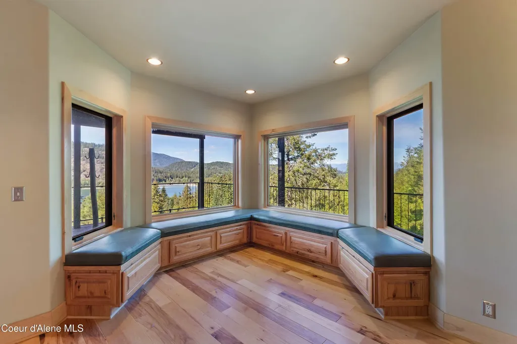 75 Buck Ridge Road Sagle ID 83860
