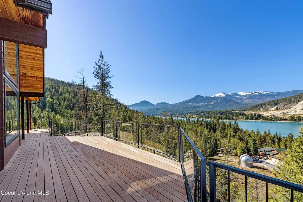 75 Buck Ridge Road Sagle ID 83860