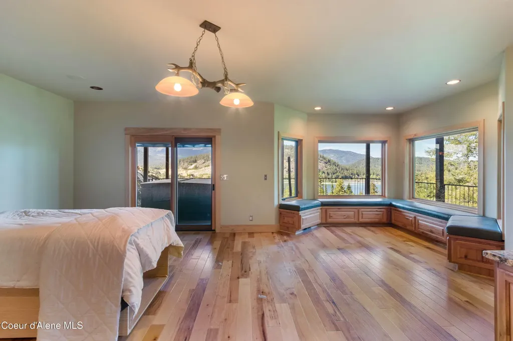75 Buck Ridge Road Sagle ID 83860
