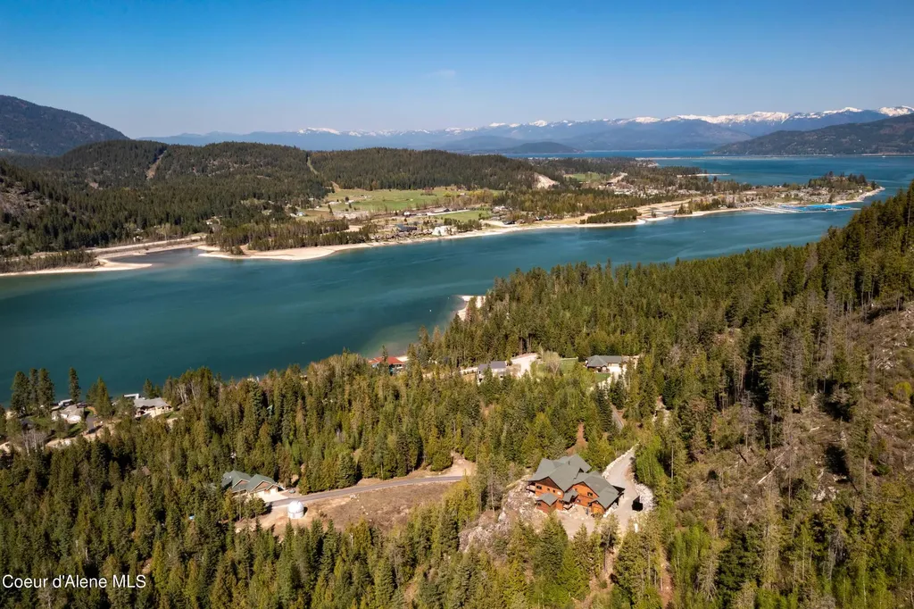 75 Buck Ridge Road Sagle ID 83860