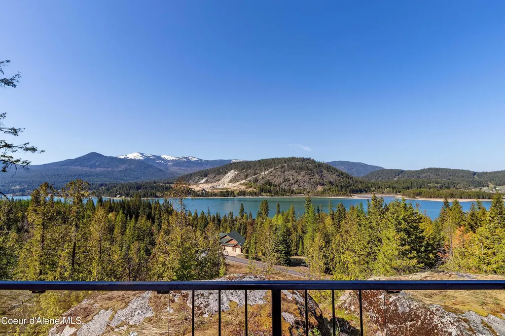 75 Buck Ridge Road Sagle ID 83860