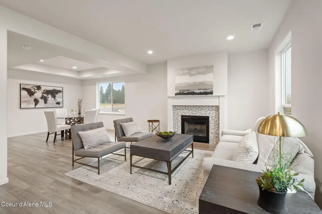 6015 W Dayton Avenue Rathdrum ID 83858