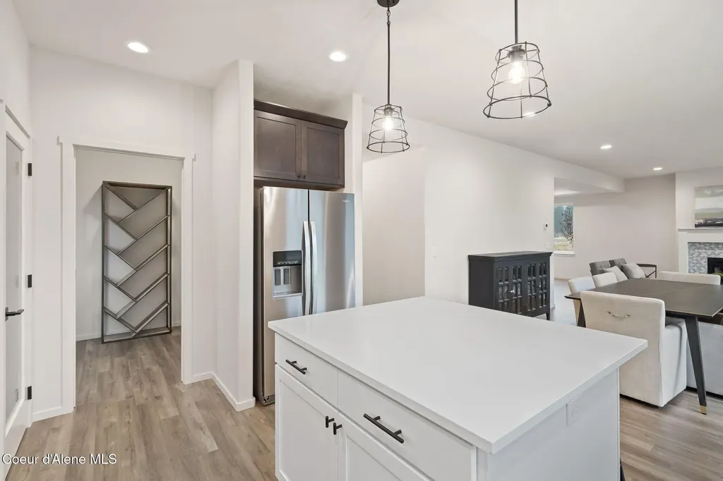 6015 W Dayton Avenue Rathdrum ID 83858