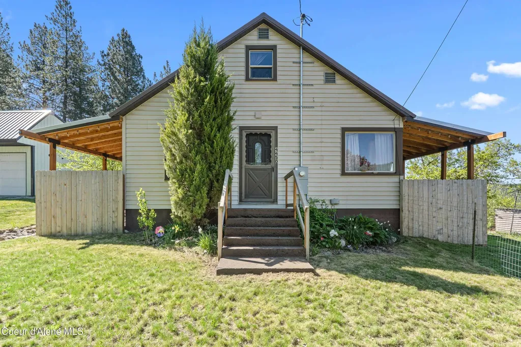 4450 Us-2 Priest River ID 83856