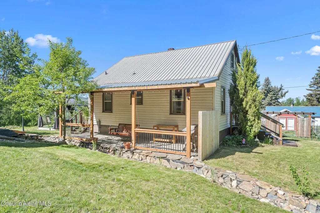4450 Us-2 Priest River ID 83856