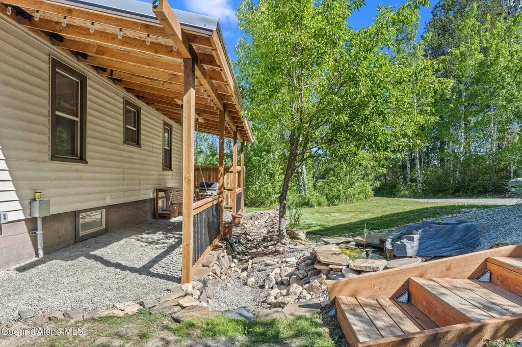 4450 Us-2 Priest River ID 83856