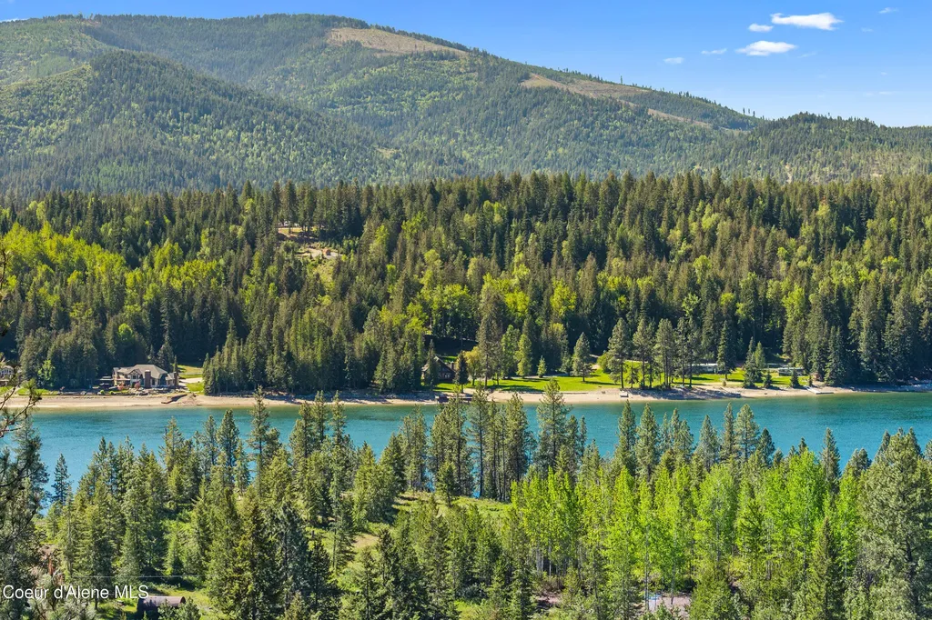 4450 Us-2 Priest River ID 83856