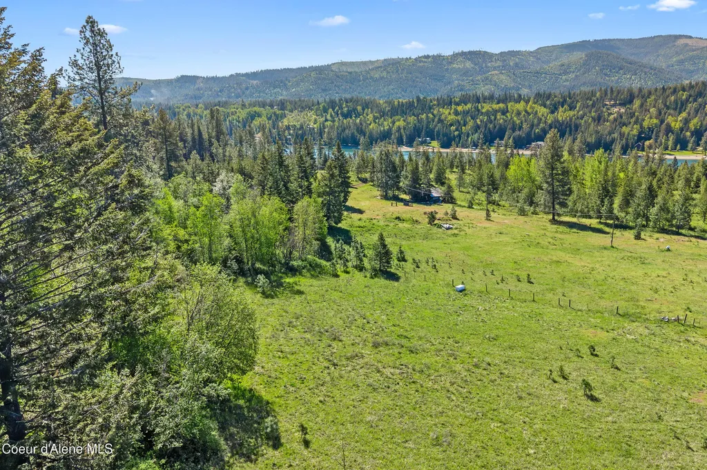 4450 Us-2 Priest River ID 83856
