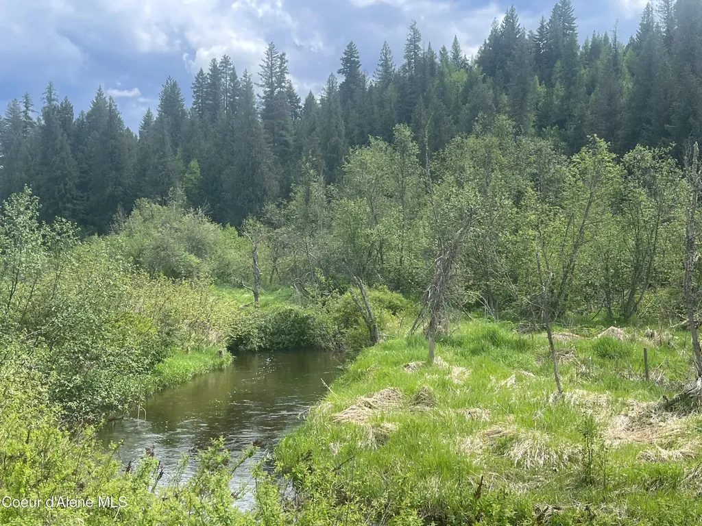 84 Highland Flats Road Naples ID 83847