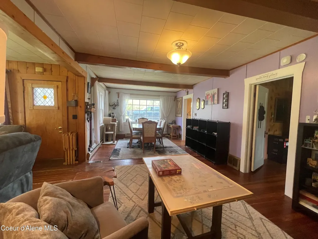 84 Highland Flats Road Naples ID 83847