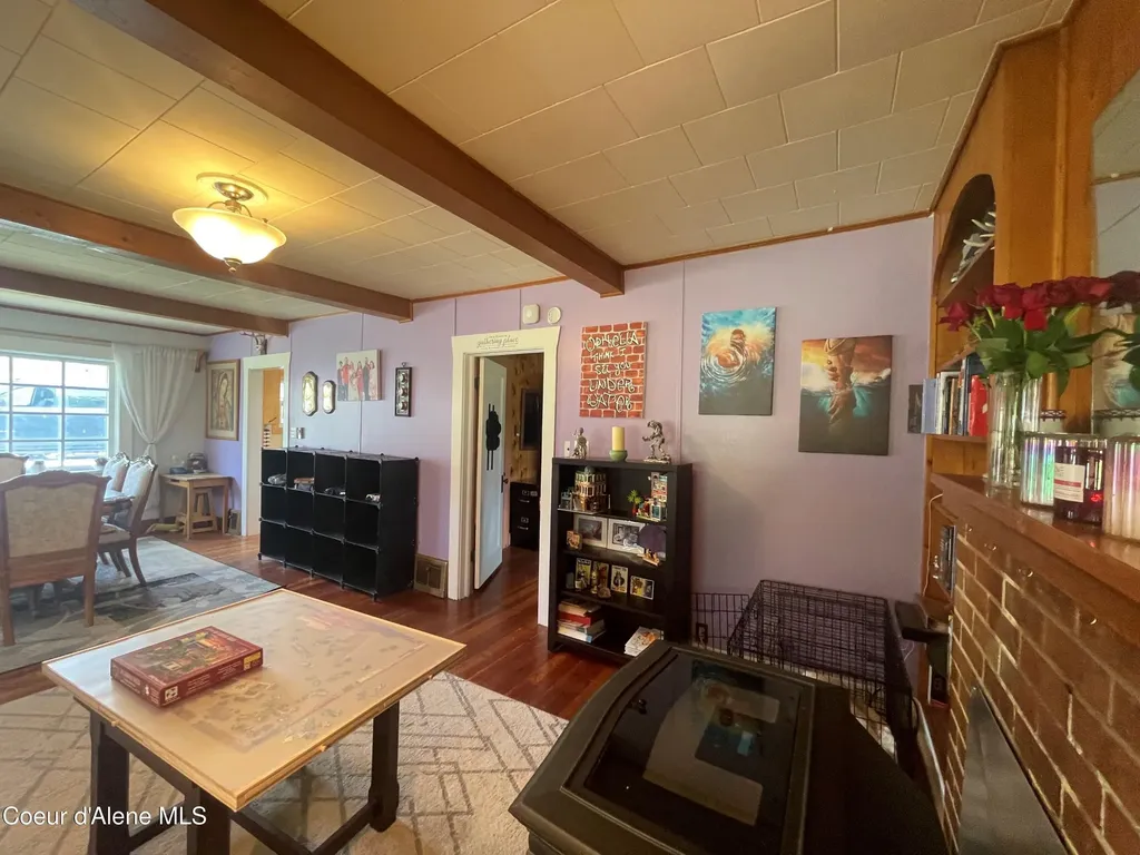 84 Highland Flats Road Naples ID 83847