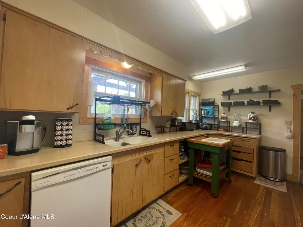 84 Highland Flats Road Naples ID 83847