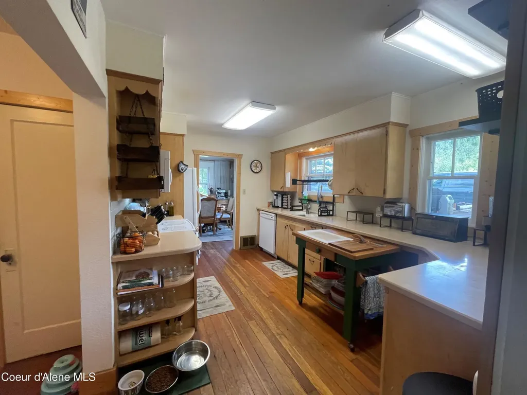 84 Highland Flats Road Naples ID 83847