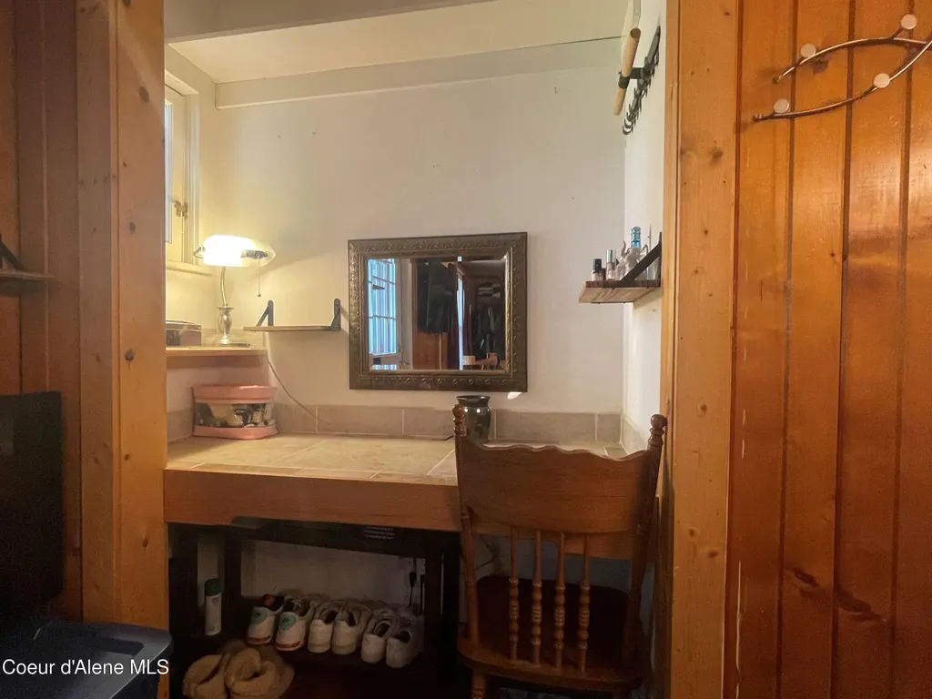 84 Highland Flats Road Naples ID 83847