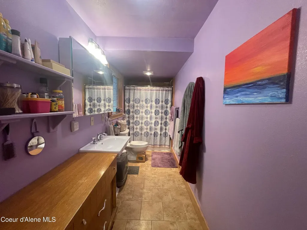 84 Highland Flats Road Naples ID 83847