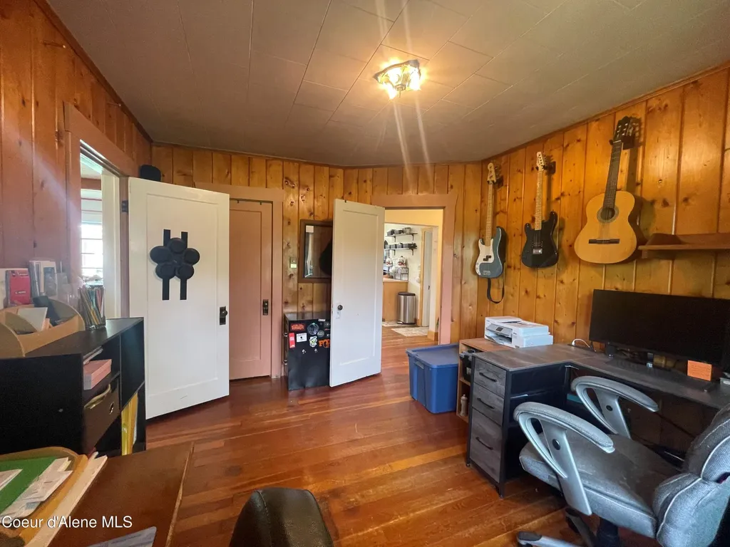 84 Highland Flats Road Naples ID 83847