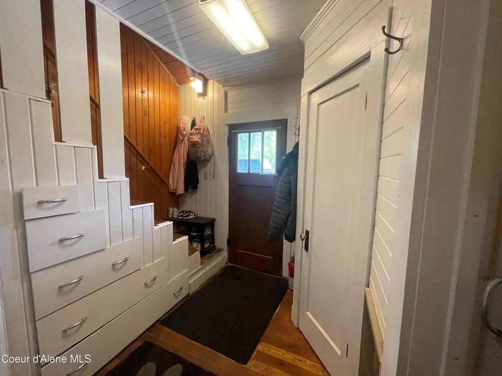 84 Highland Flats Road Naples ID 83847