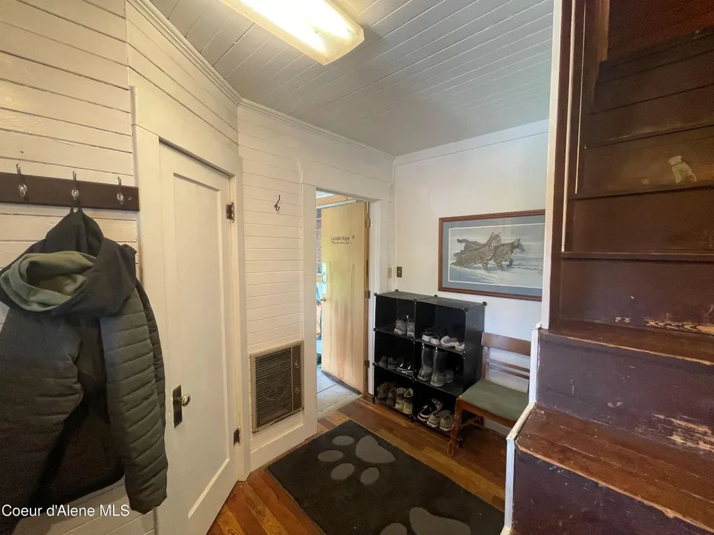 84 Highland Flats Road Naples ID 83847