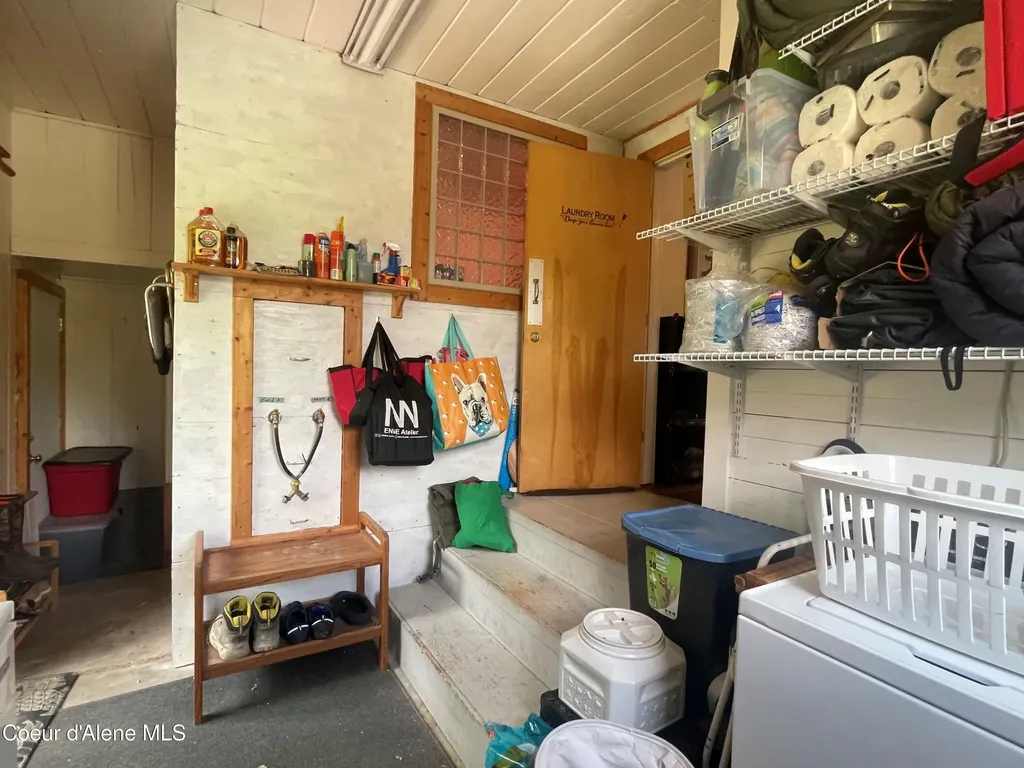 84 Highland Flats Road Naples ID 83847